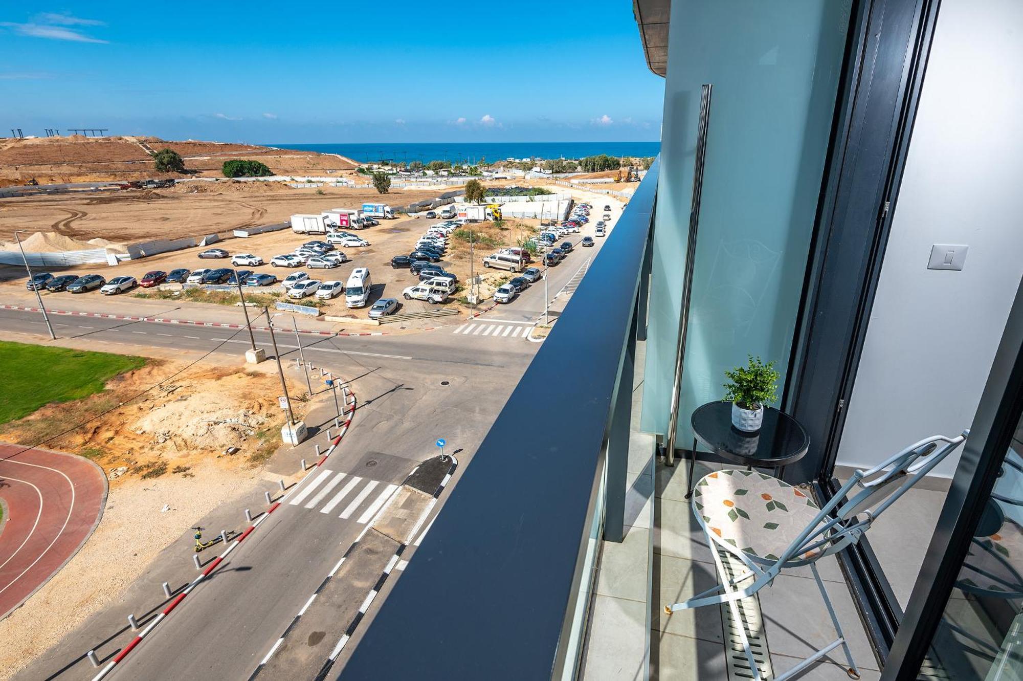 Hi-Yam Seaview Apartments & Suites - יש ממ"ד Bat Yam Quarto foto